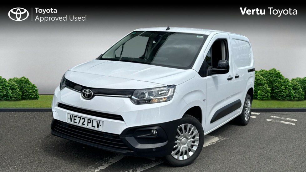 Toyota Proace City Icon White #3