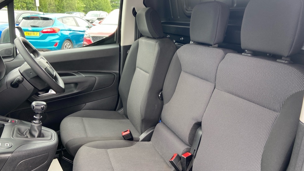 Citroen Berlingo Enterprise Plus RA25ZGF Black #2