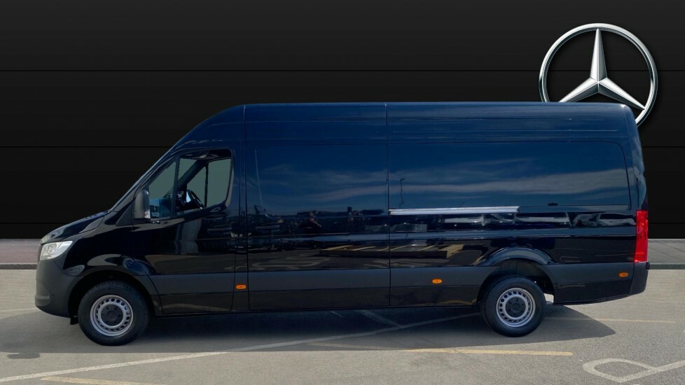 Mercedes-Benz Sprinter Pro Black #4