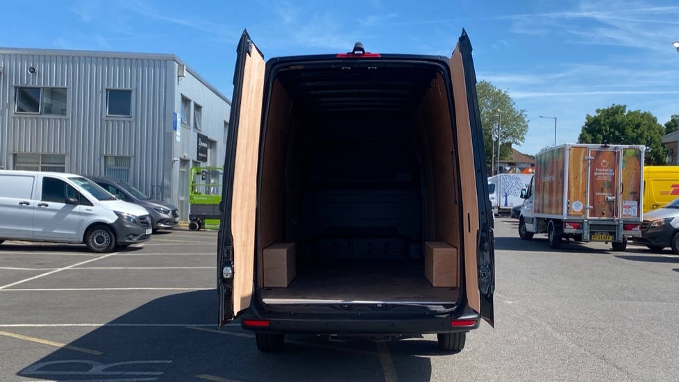 Mercedes-Benz Sprinter Pro Black #3