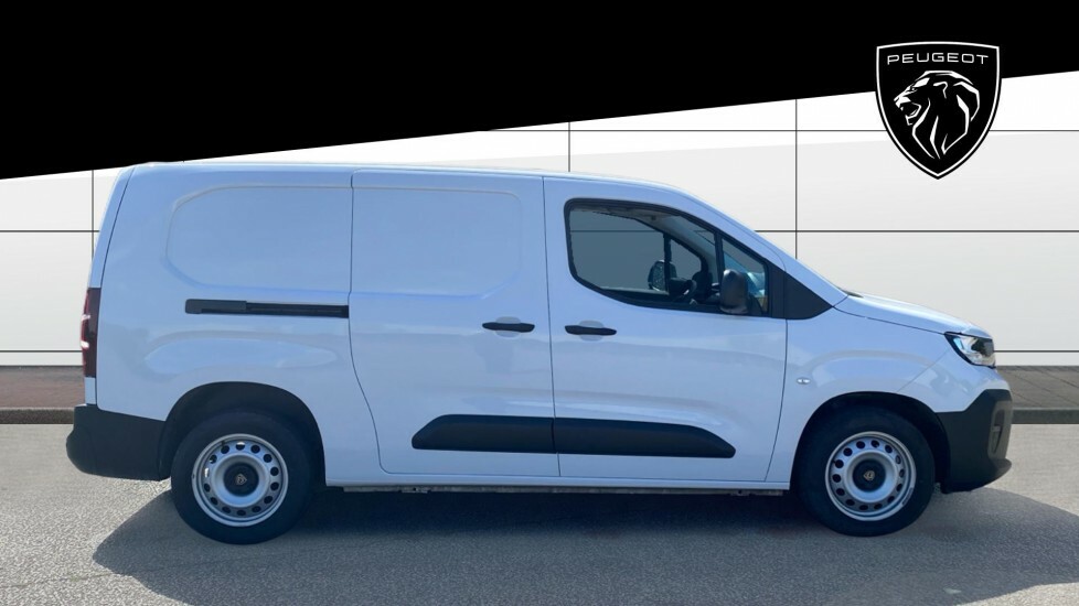 Peugeot Partner Professional White #5