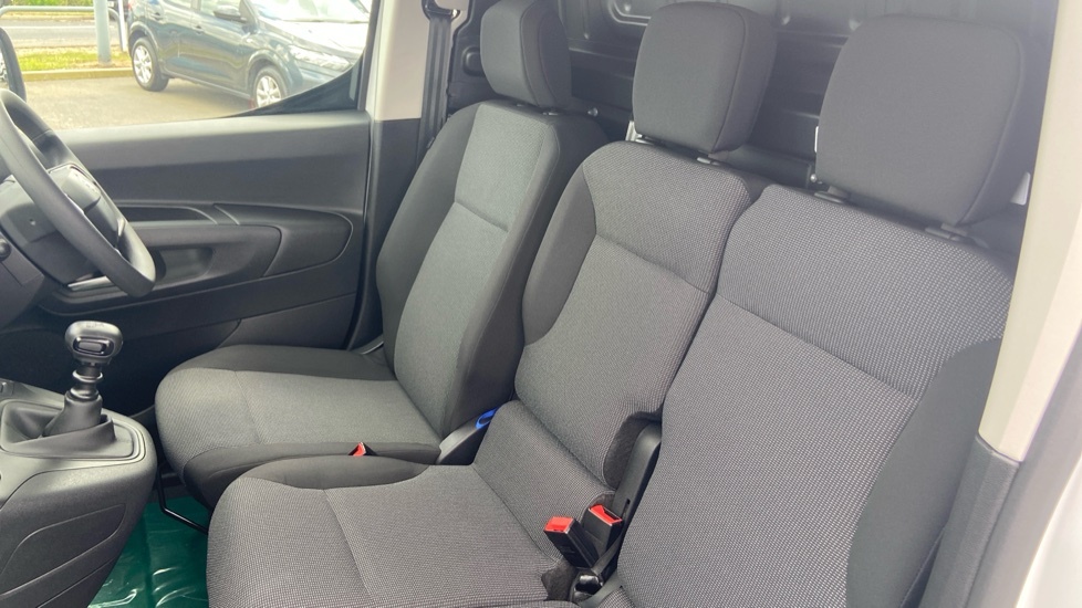 Vauxhall Combo Pro White #3