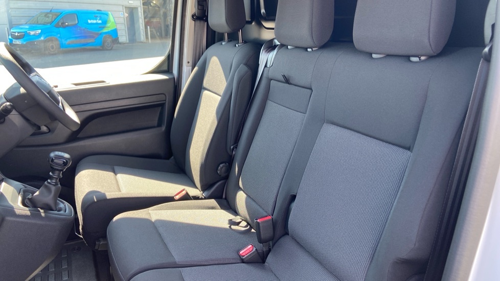 Vauxhall Vivaro Pro White #3