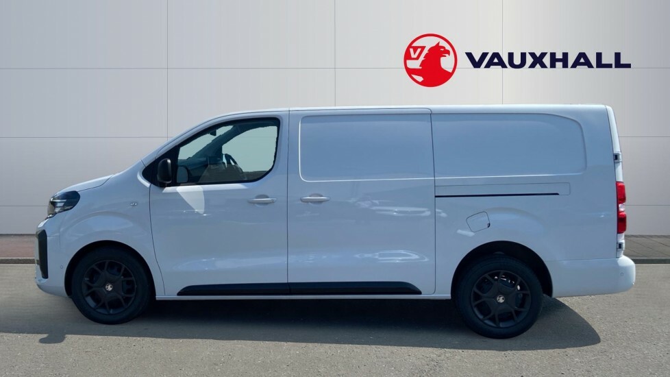 Vauxhall Vivaro Pro YD26DLR White #6