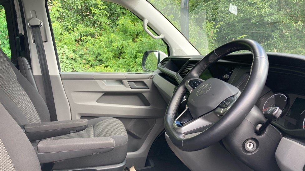 Volkswagen Transporter Highline White #6