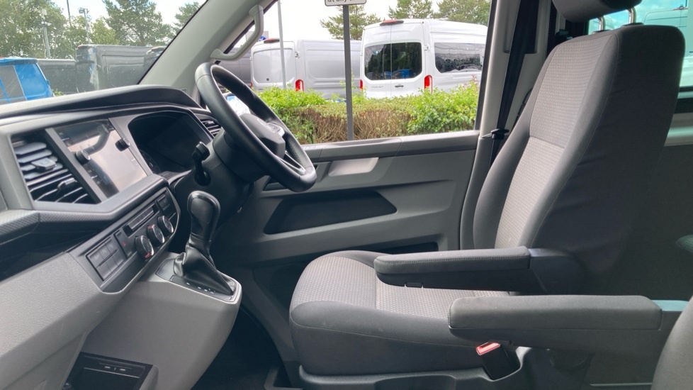 Volkswagen Transporter 2.0Tdi 110Ps T28 Highline Bmt Swb Pv White #13