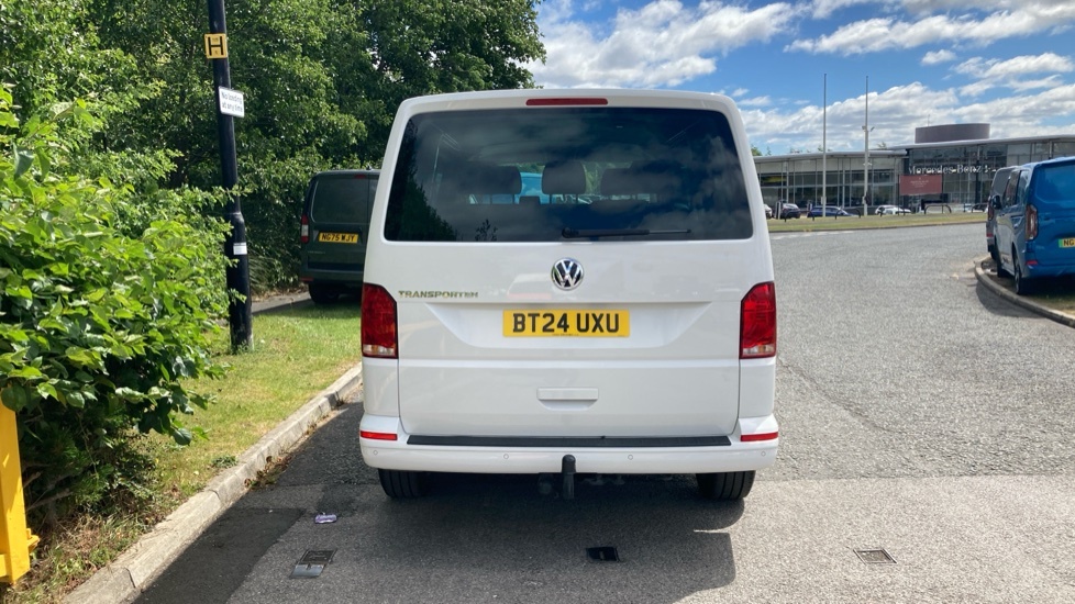 Volkswagen Transporter 2.0Tdi 110Ps T28 Highline Bmt Swb Pv White #11