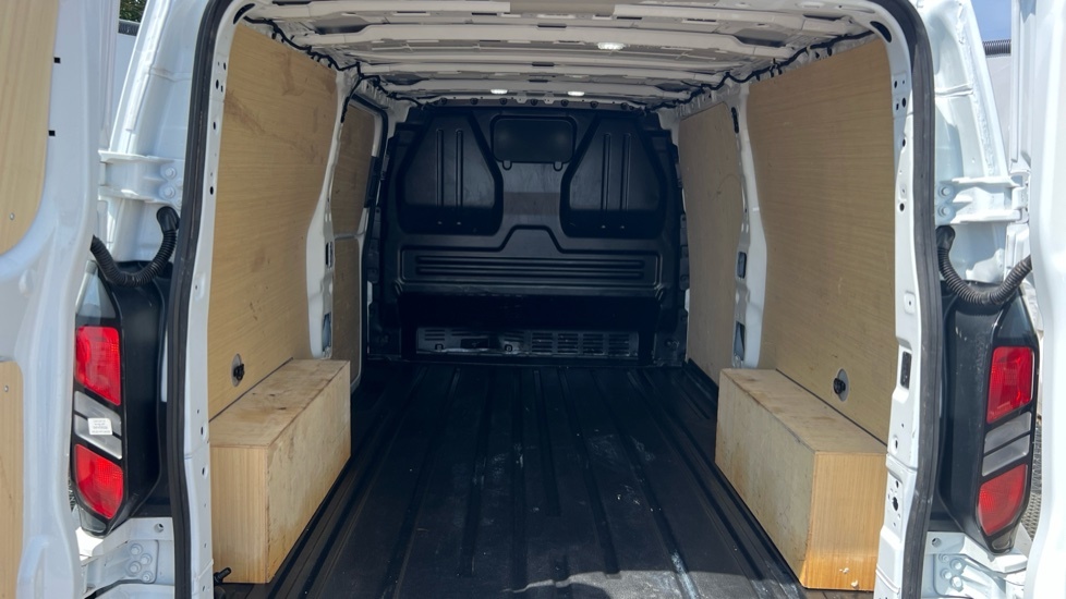 Ford Transit Custom Limited White #4