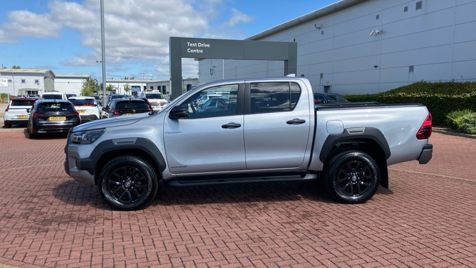 Toyota HILUX Invincible X Dcab Pick Up 2.8 D 48V Brown #23