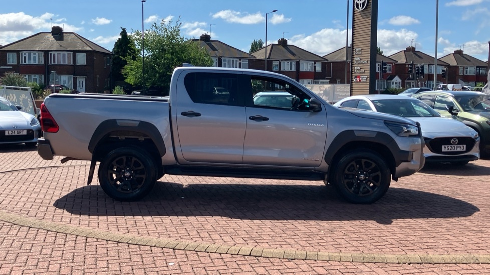 Toyota HILUX Invincible X Dcab Pick Up 2.8 D 48V Brown #22