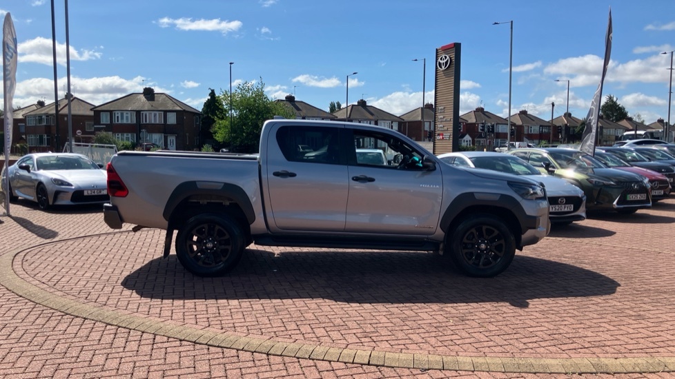 Toyota HILUX Invincible X Dcab Pick Up 2.8 D 48V Brown #42