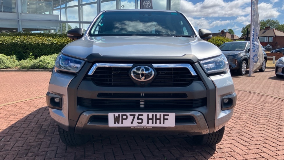 Toyota HILUX Invincible X Dcab Pick Up 2.8 D 48V Brown #53