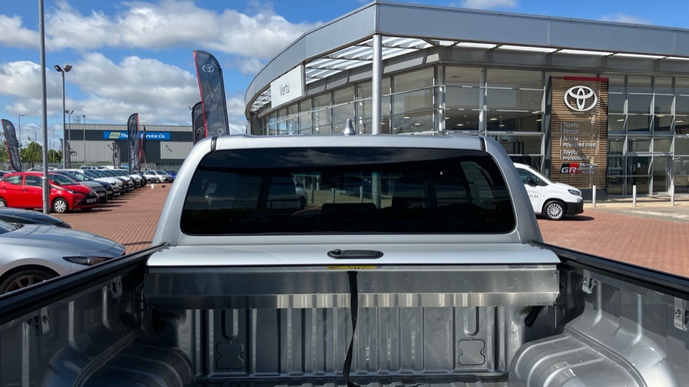 Toyota HILUX Invincible X Dcab Pick Up 2.8 D 48V Brown #36