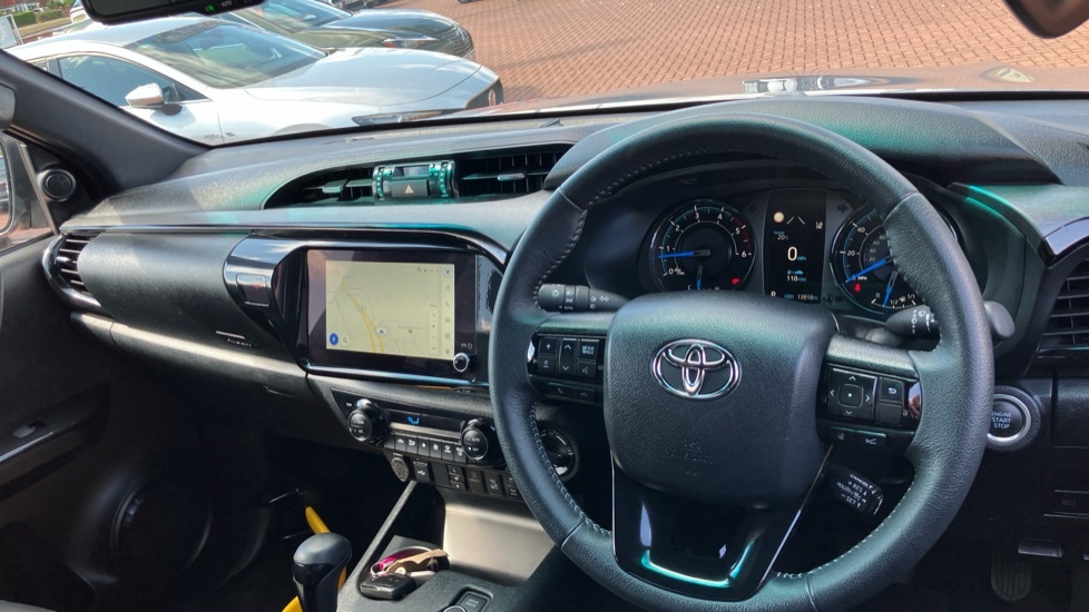 Toyota HILUX Invincible X Silver #6