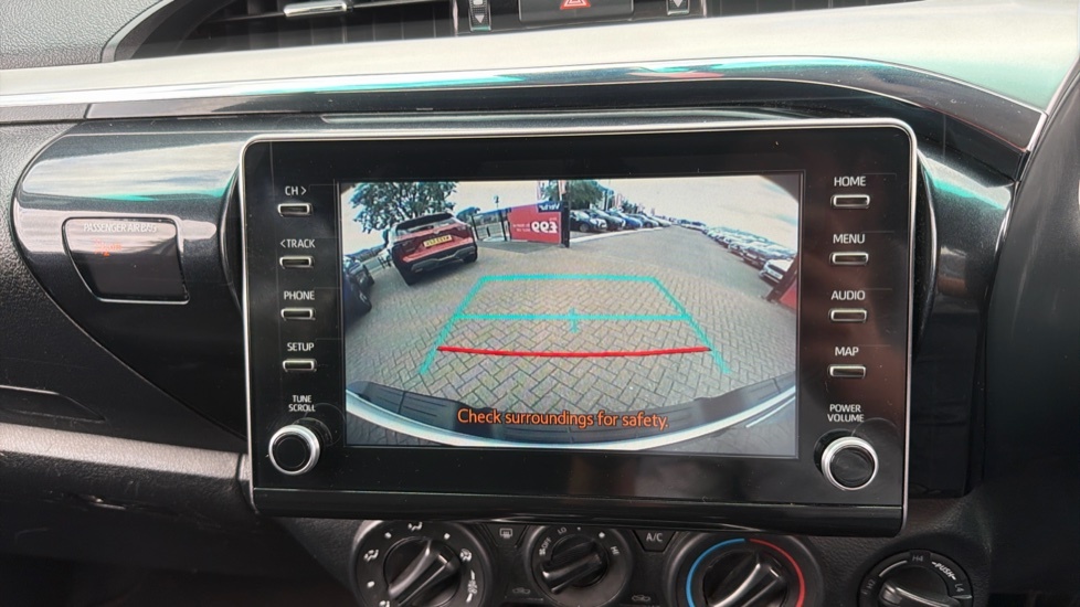 Toyota HILUX Hilux Invincible X D-4d 4Wd Double Cab Orange #19