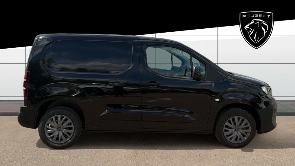 Peugeot Partner Asphalt Black #5