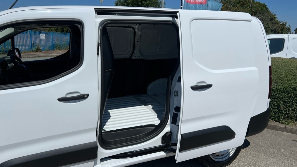 Citroen Berlingo Enterprise Plus FA26BXV White #5
