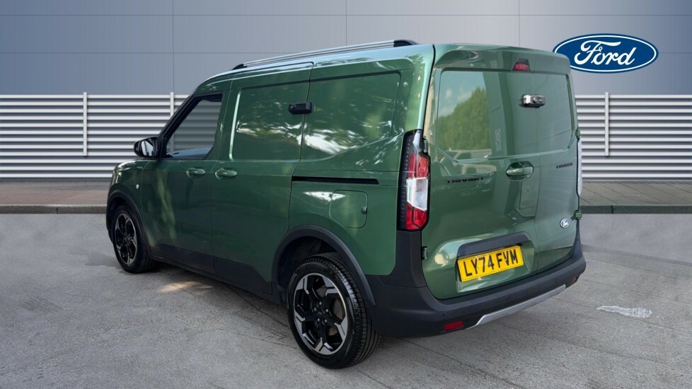 Ford Transit Courier Active Green #2