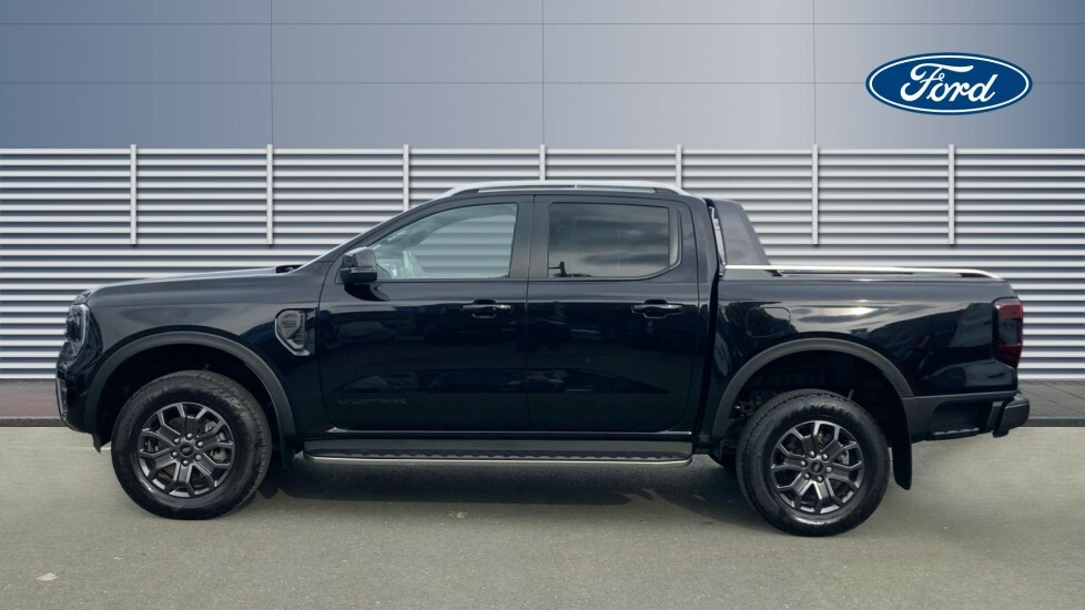 Ford Ranger Wildtrak Black #4