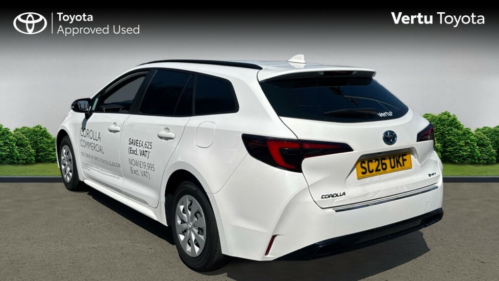 Toyota Corolla Commercial White #4
