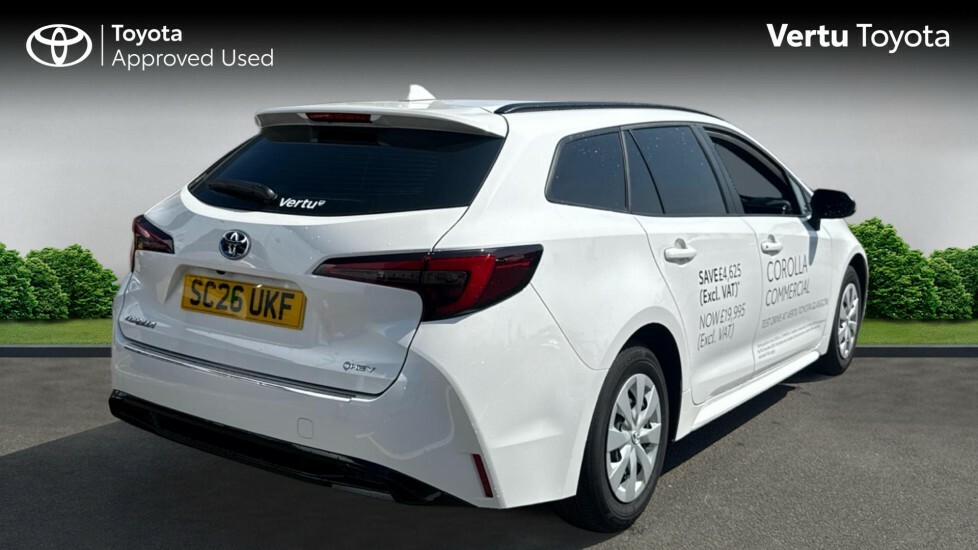 Toyota Corolla Commercial White #2