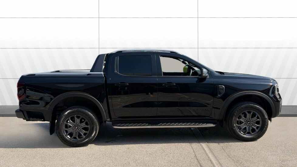 Ford Ranger Wildtrak Black #5
