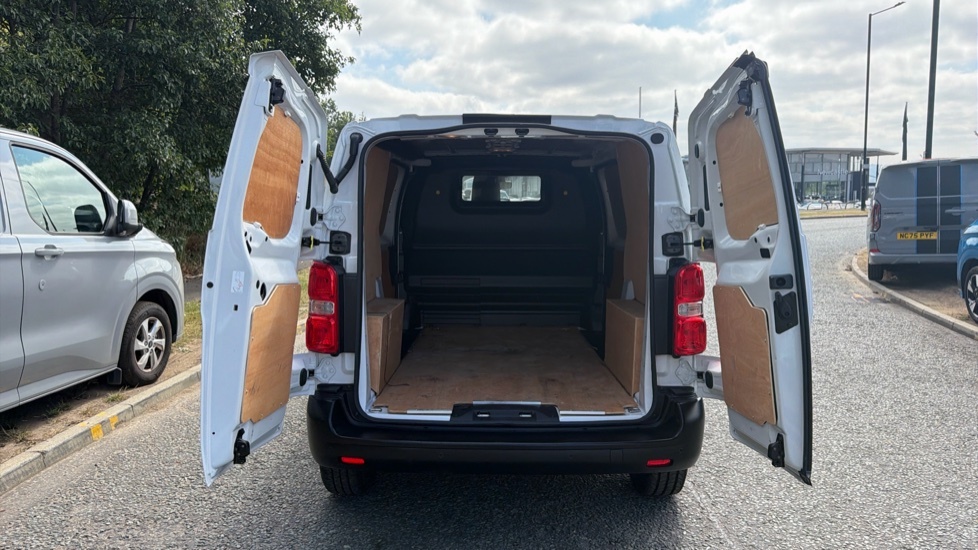 Vauxhall Vivaro Prime White #3