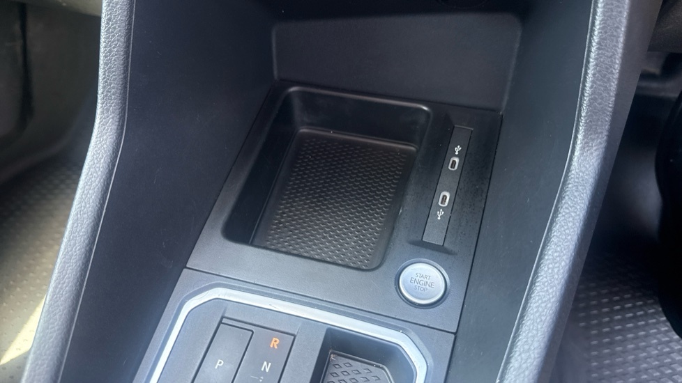 Ford Transit Connect Active Black #22