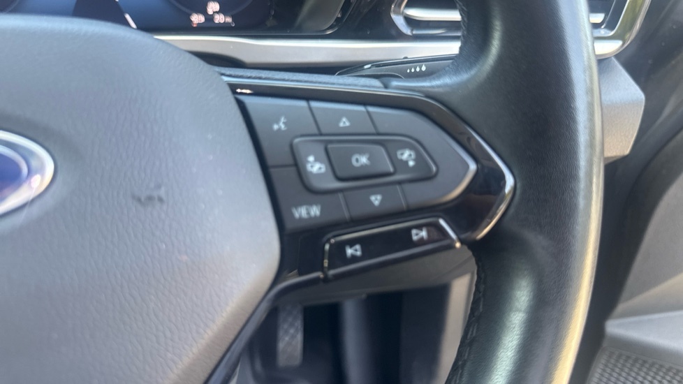 Ford Transit Connect Active Black #26