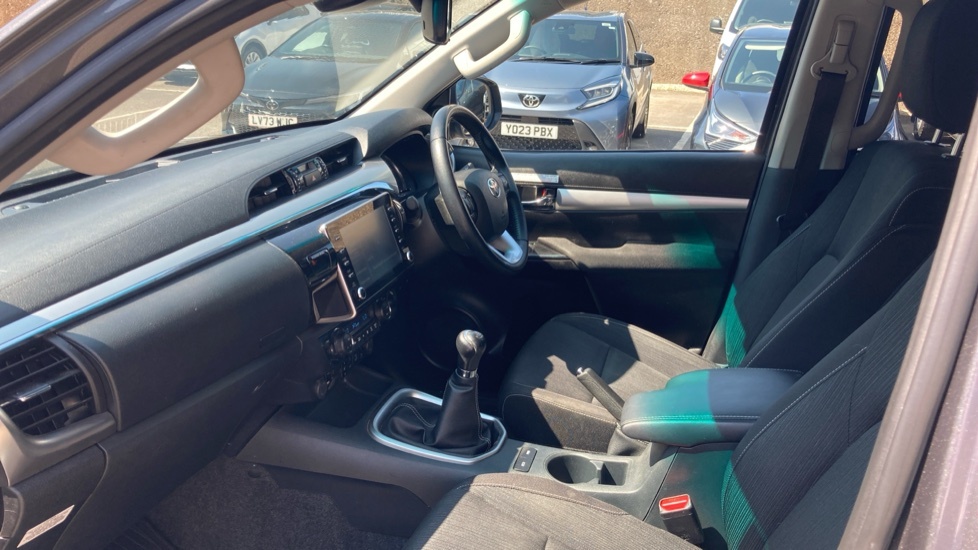 Toyota HILUX Invincible Grey #5
