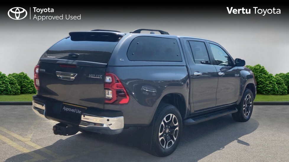 Toyota HILUX Invincible Grey #2