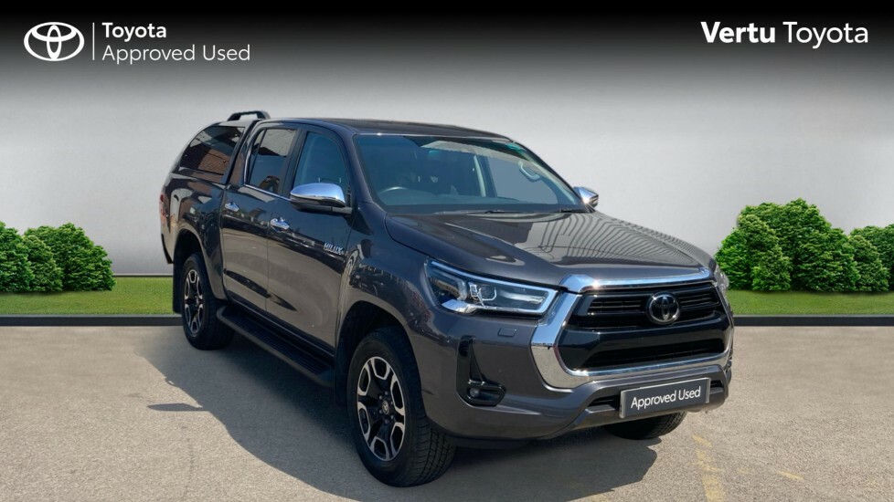 Toyota HILUX Invincible Grey