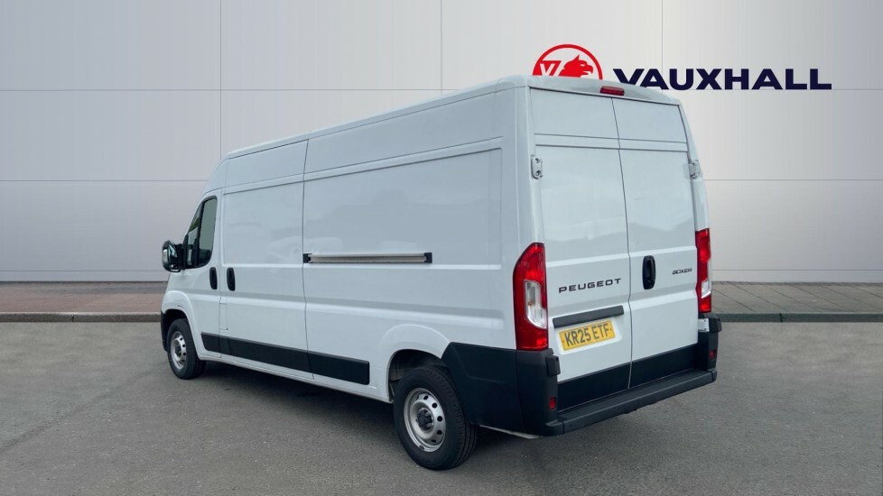 Peugeot Boxer Professional White #2