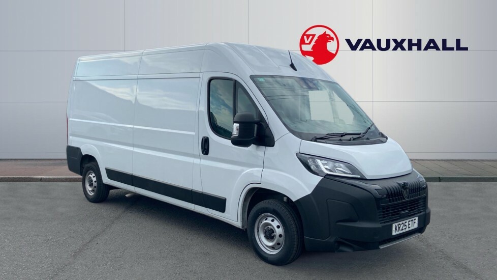 Peugeot Boxer Professional White