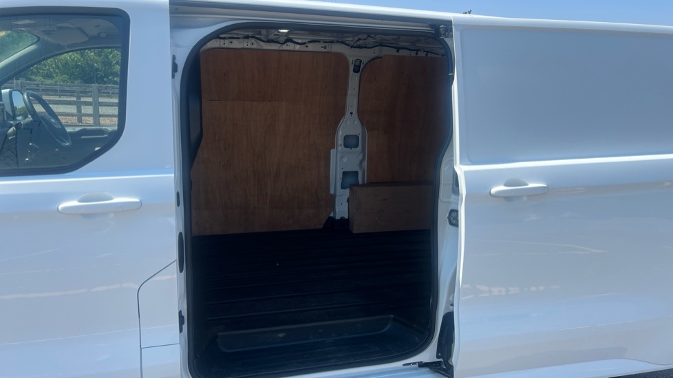 Ford Transit Custom Limited White #5