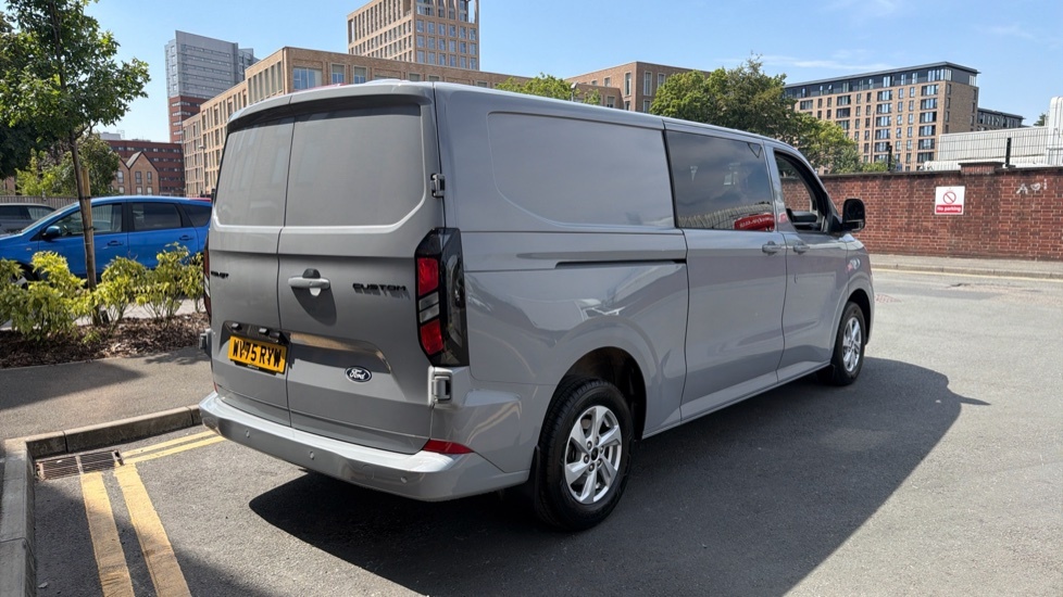 Ford Transit Custom Transit Custom 2.5 Phev 232Ps H1 Van Limited Grey #10