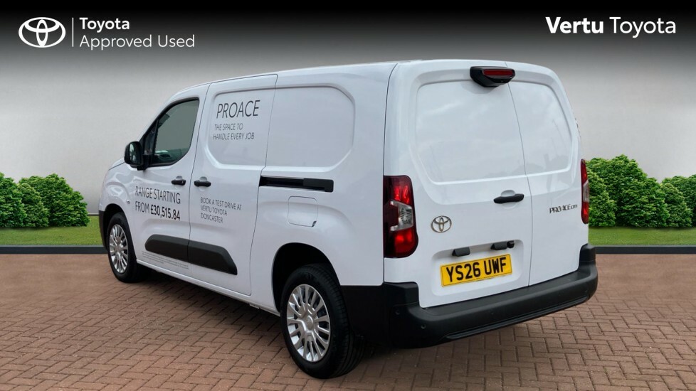 Toyota Proace City Icon YS26UWF White #4