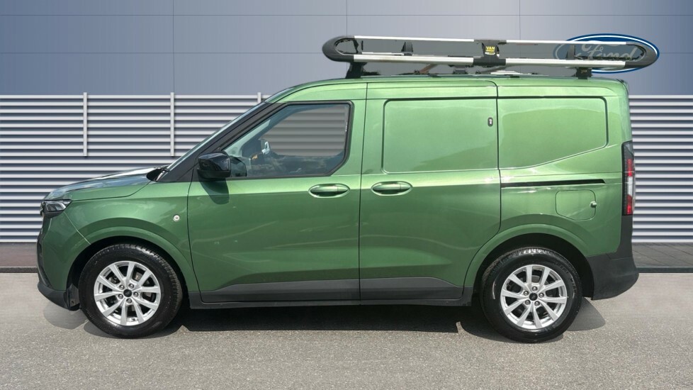 Ford Transit Courier Limited Green #4