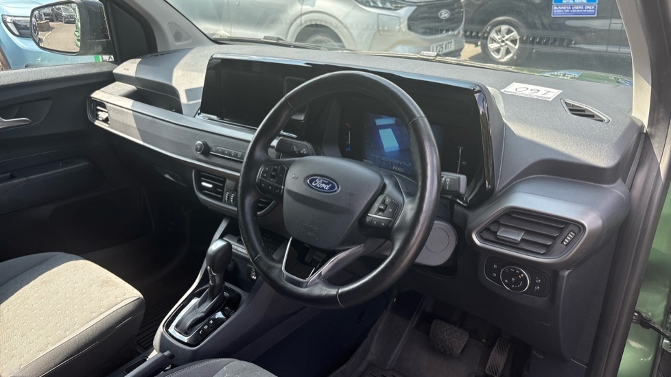 Ford Transit Courier Limited Green #6