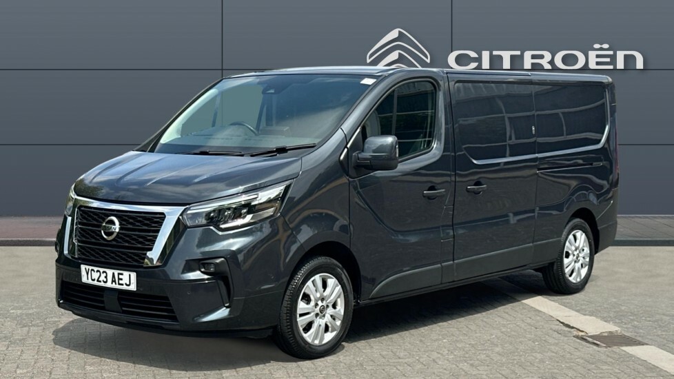 Nissan Primastar Tekna White #7