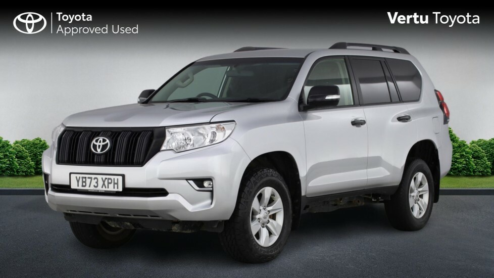 Toyota Land Cruiser Utility Commercial Silver #3