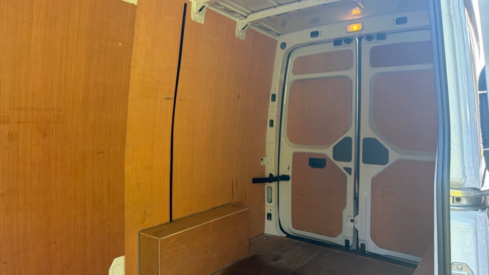 Volkswagen Crafter Crafter Cr35 Startline Tdi White #14