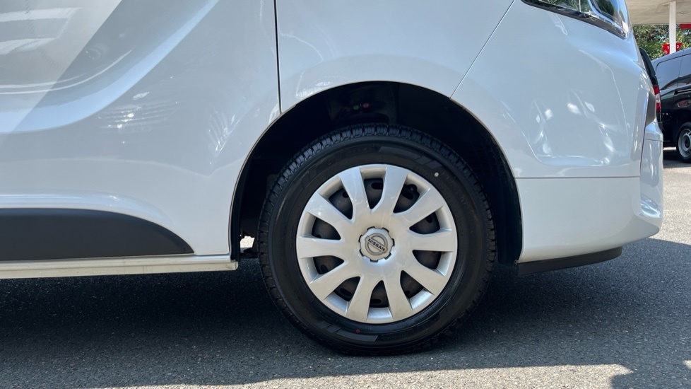 Nissan Primastar Acenta Dci White #17