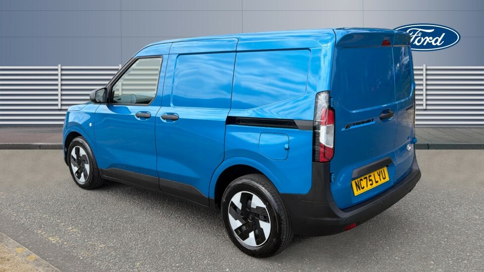 Ford Transit Courier Trend Blue #2