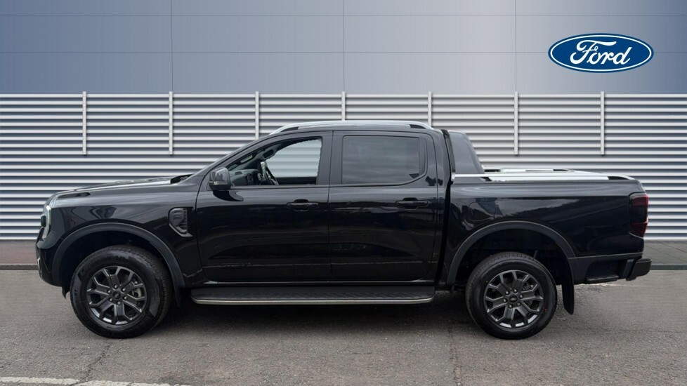 Ford Ranger Wildtrak Black #4