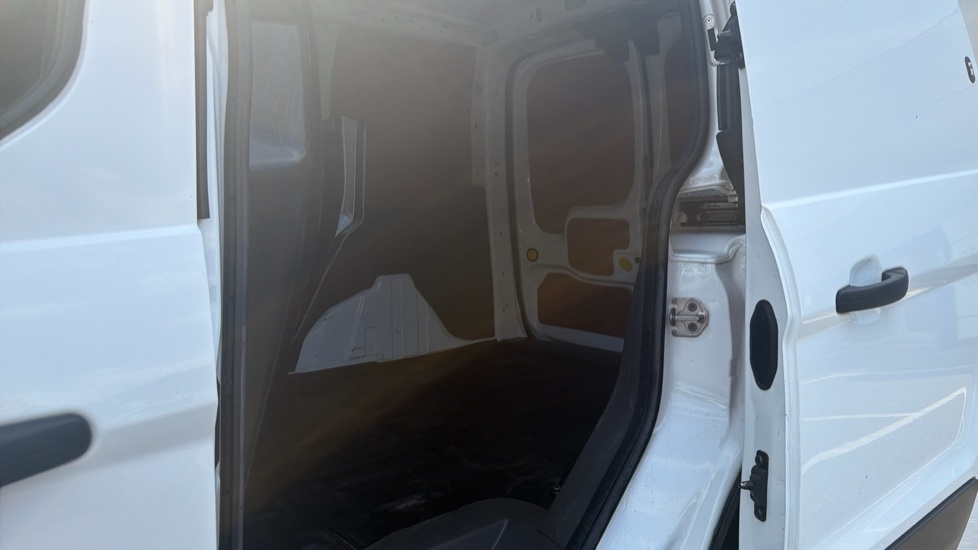 Ford Transit Connect Mpv White #5
