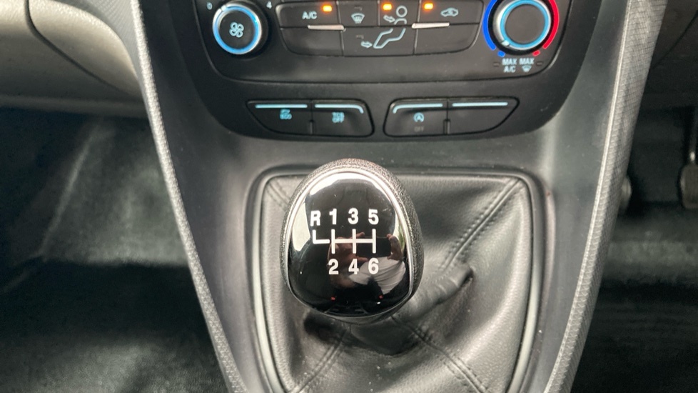 Ford Transit Connect Connect 250 Limited L2 Lwb 1.5 Ecoblue 120Ps, Nati Black #26