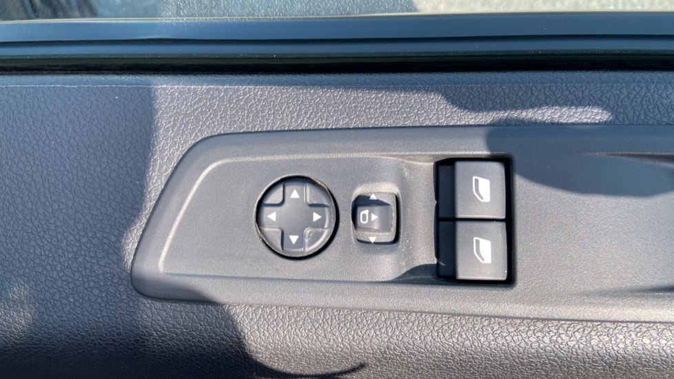 Vauxhall Vivaro 1.5 Turbo D 120 Pro H1 Van Silver #37