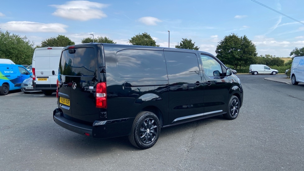 Vauxhall Vivaro 1.5 Turbo D 120 Pro H1 Van Silver #12