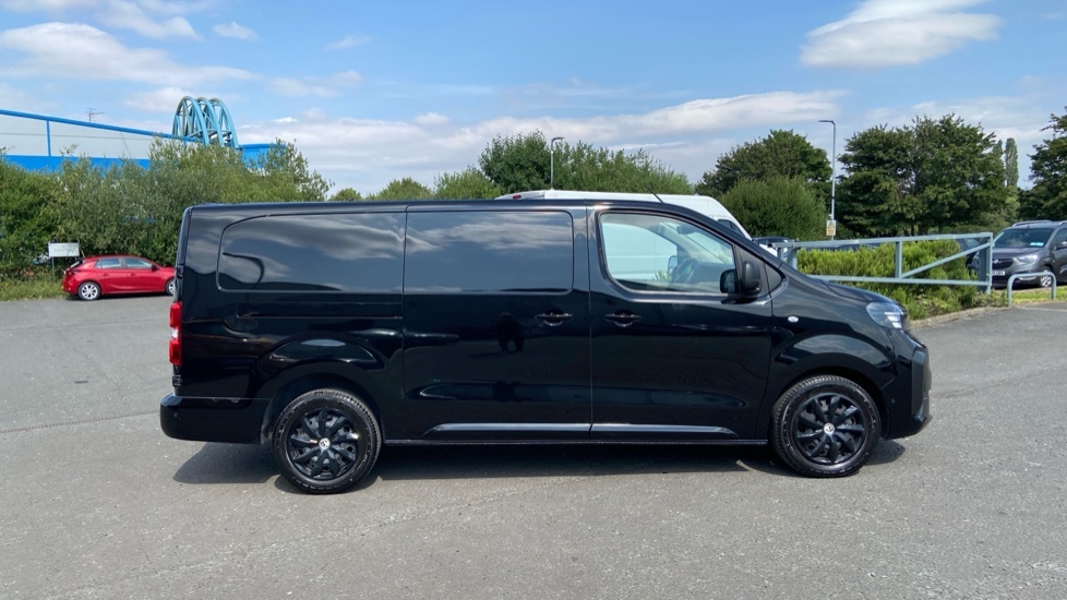 Vauxhall Vivaro 1.5 Turbo D 120 Pro H1 Van Silver #11